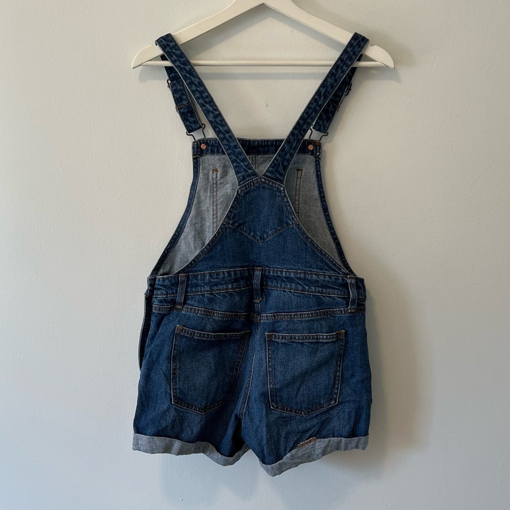 Old Navy Distressed Denim Overall Shorts - Picture 6 of 11